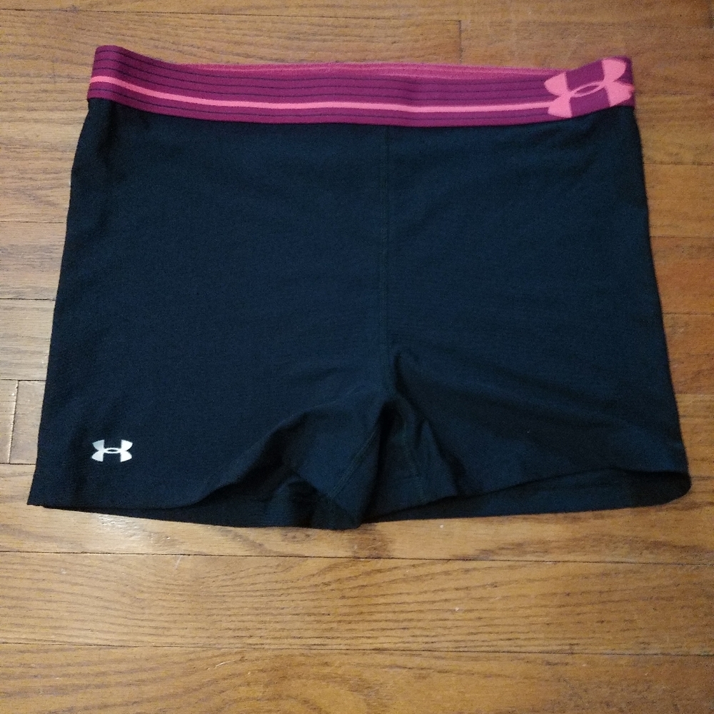 NWOT Under Armour shorts